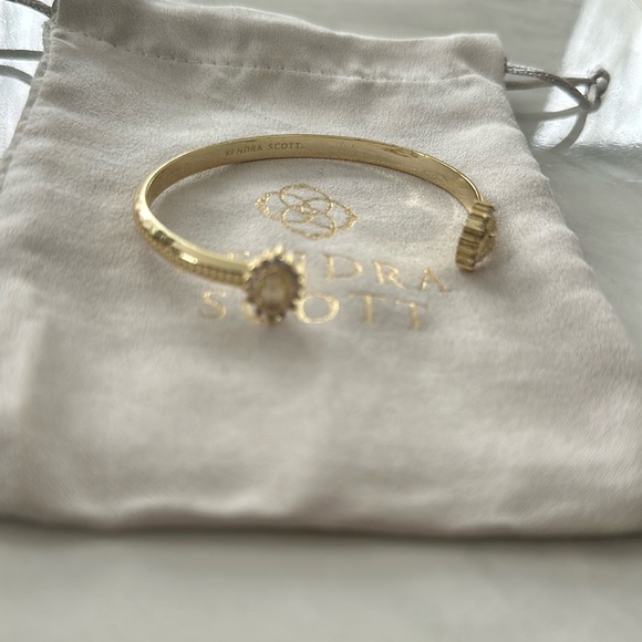 Kendra Scott Jewelry - Kendra Scott Kapri Gold Cuff Bracelet in Lustra Glass